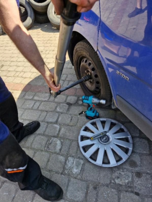 KLUCZ UDAROWY BEZSZCZOTKOWY PRAWDZIWE 500Nm 21V ENEACRO PASUJE Z MAKITA LXT - obrazek 11